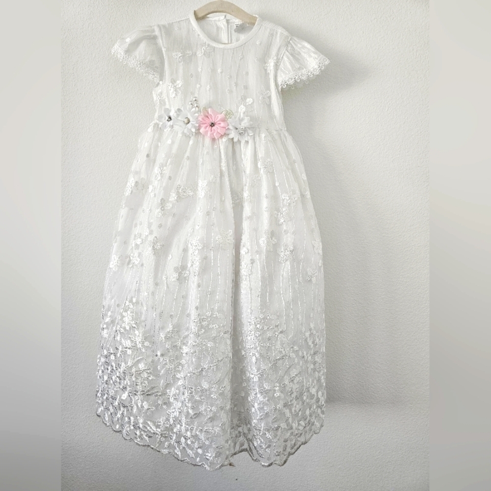White Lace Dress with Pink Flower Accent Size 4